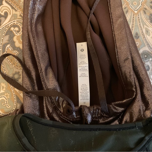 Mint Lululemon Sculpt Tank Incognito Camo Women’s Sz 6-8 Worn 2x - Picture 12 of 13